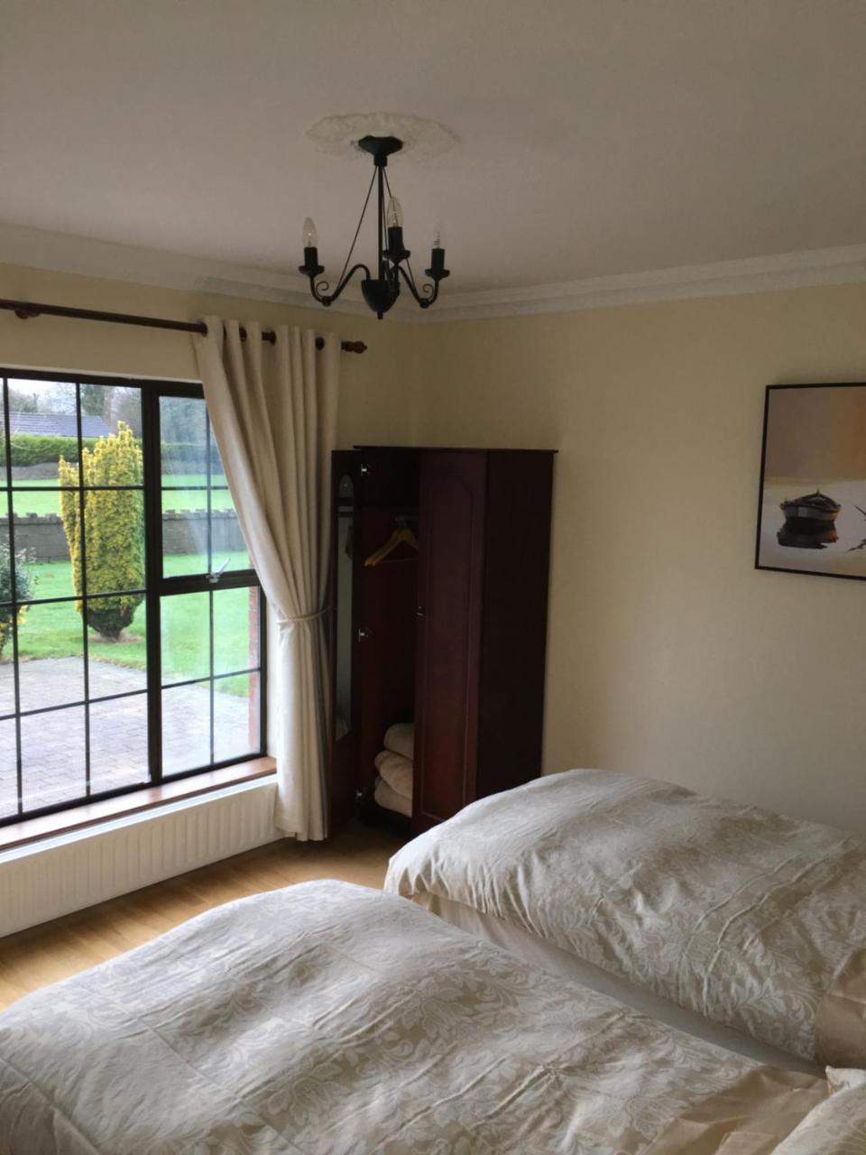Oakdale, Templemore, E41F856 Buitenkant foto